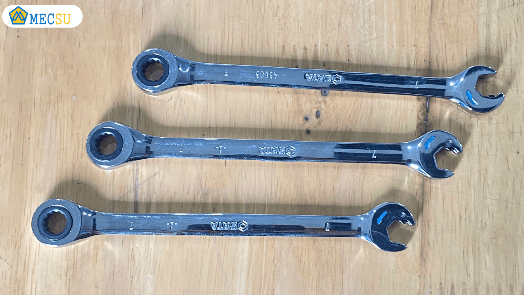 Cờ lê tự động hai đầu vòng miệng SATA